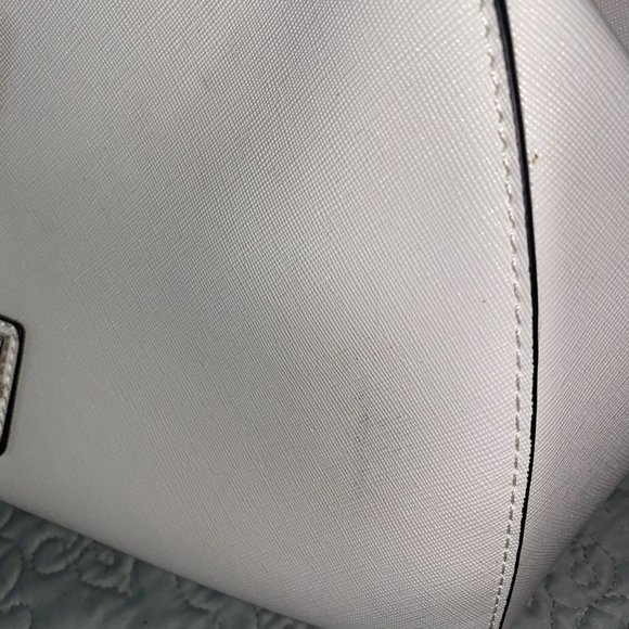 Catherine Malandrino 3D Floral Annabelle Frame Satchel w/dust bag - Picture 15 of 16